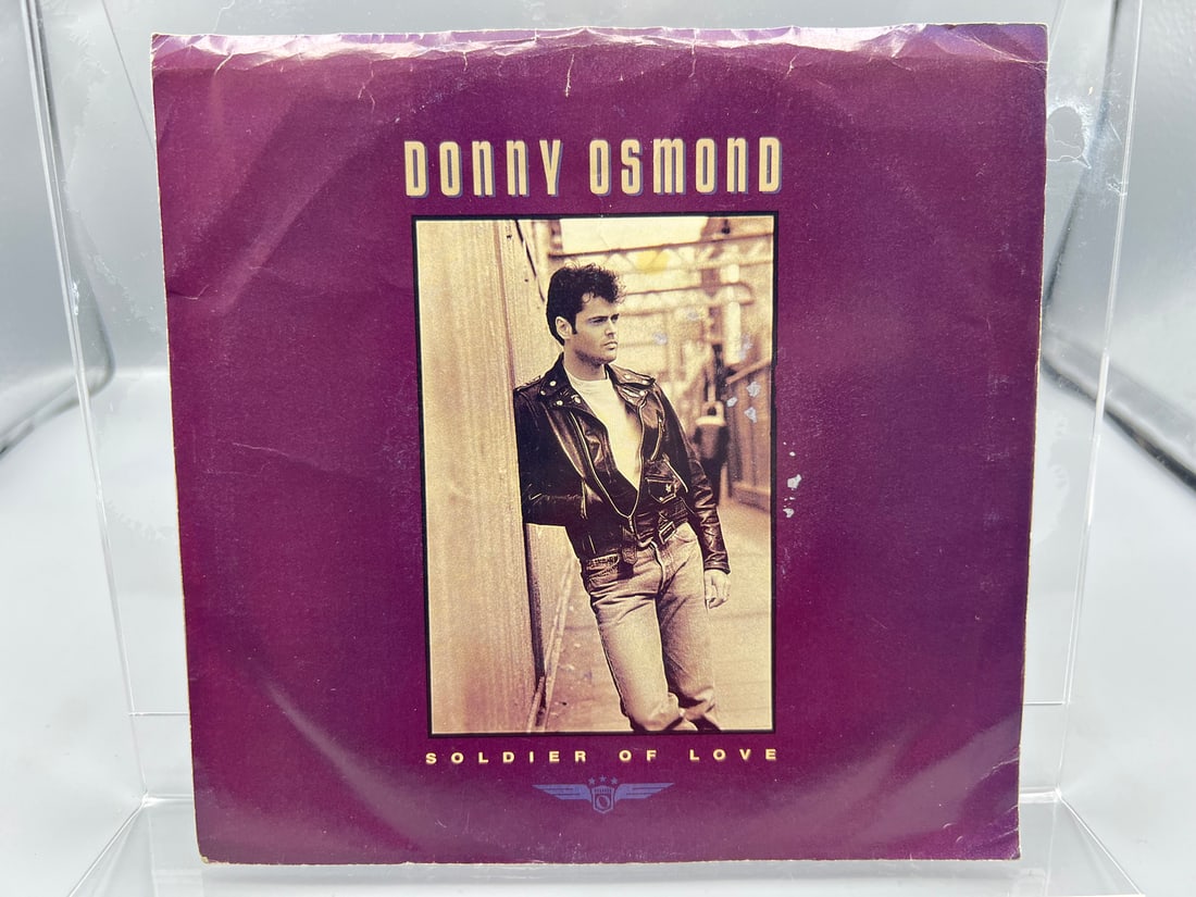1989 Donny Osmond Soldier of Love/My Secret Touch 45 RPM Record W/ Picture Sleeve - B-44369: 1989 Donny Osmond Soldier of Love/My Secret Touch 45 RPM Record W/ Picture Sleeve - B-44369 - Records are untested by auction house for play quality. All items are sold as is.