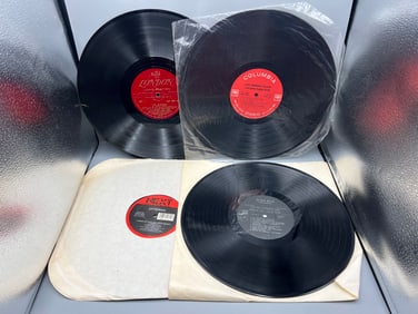 Lot of (10) Assorted Vinyl Records W/ No Covers/Outer Sleeves - Varying Conditions