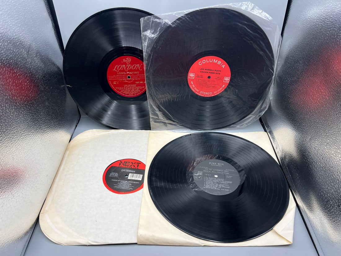 Lot of (10) Assorted Vinyl Records W/ No Covers/Outer Sleeves - Varying Conditions (1 of 6)