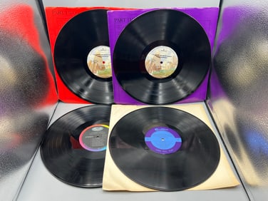 Lot of (10) Assorted Vinyl Records W/ No Covers/Outer Sleeves - Varying Conditions