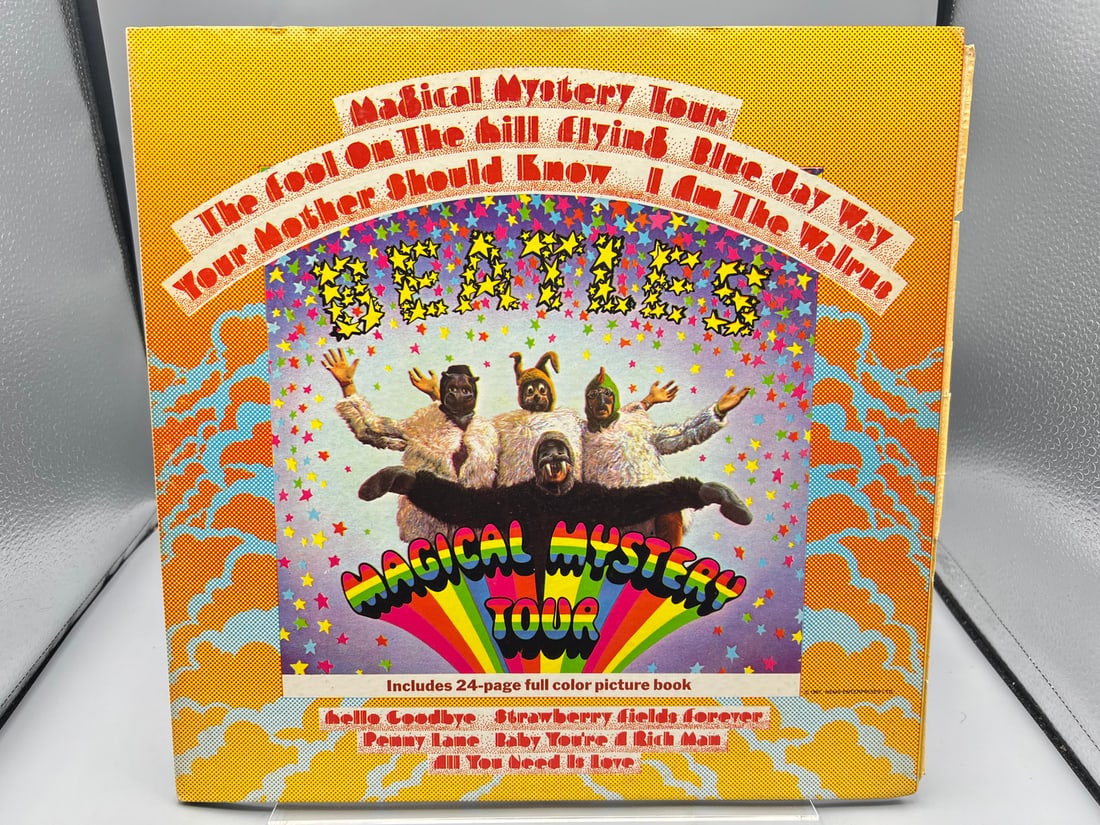 1971 The Beatles Magical Mystery Tour Reissue Vinyl Album - SMAL-2835: 1971 The Beatles Magical Mystery Tour Reissue Vinyl Album - SMAL-2835 - Records not tested by auction house for play quality. All items are sold as is.