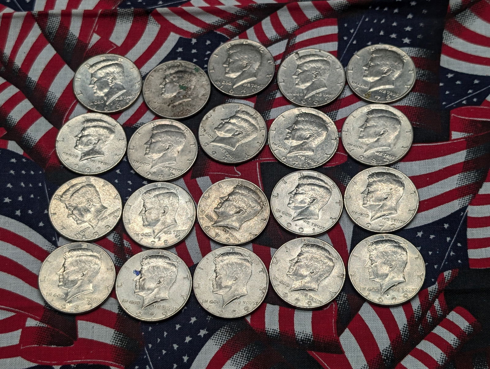 (20) Mixed Date Kennedy Half Dollars (1 of 6)