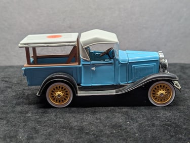 1932 Chevy Roadster P-U Metal Collector Truck