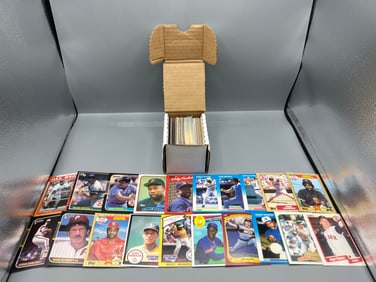 Lot of (130) Assorted Baseball w/Stars