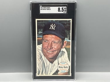 1964 Topps Giants Mickey Mantle #25 SGC NM-MT+ 8.5