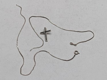 Sterling Silver Chain (Broken) & Cross Pendant, 3.9 Grams Total
