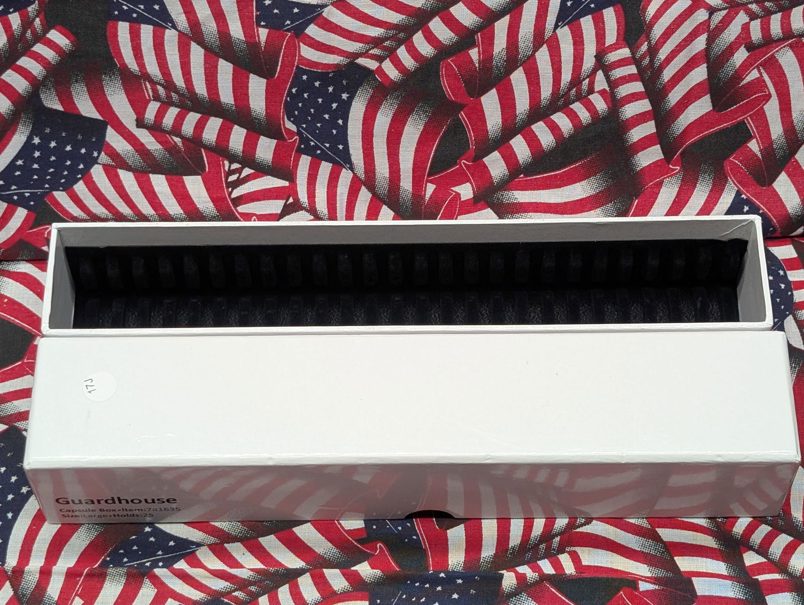 Empty Coin Capsule Box, Holds 25 Large Capsules: Empty Coin Capsule Box, Holds 25 Large Capsules