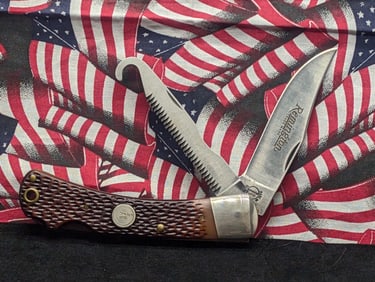 Remington UMC R-3 Hunter?s Knife, 2-Blade Folding Knife (Clip Point + Gut Hook/Saw),