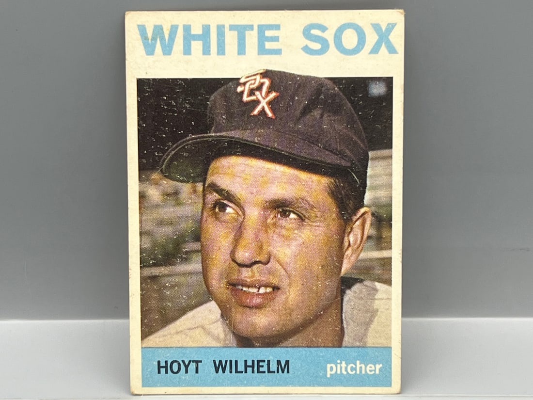 1964 Topps Hoyt Wilhelm #13: 1964 Topps Hoyt Wilhelm #13