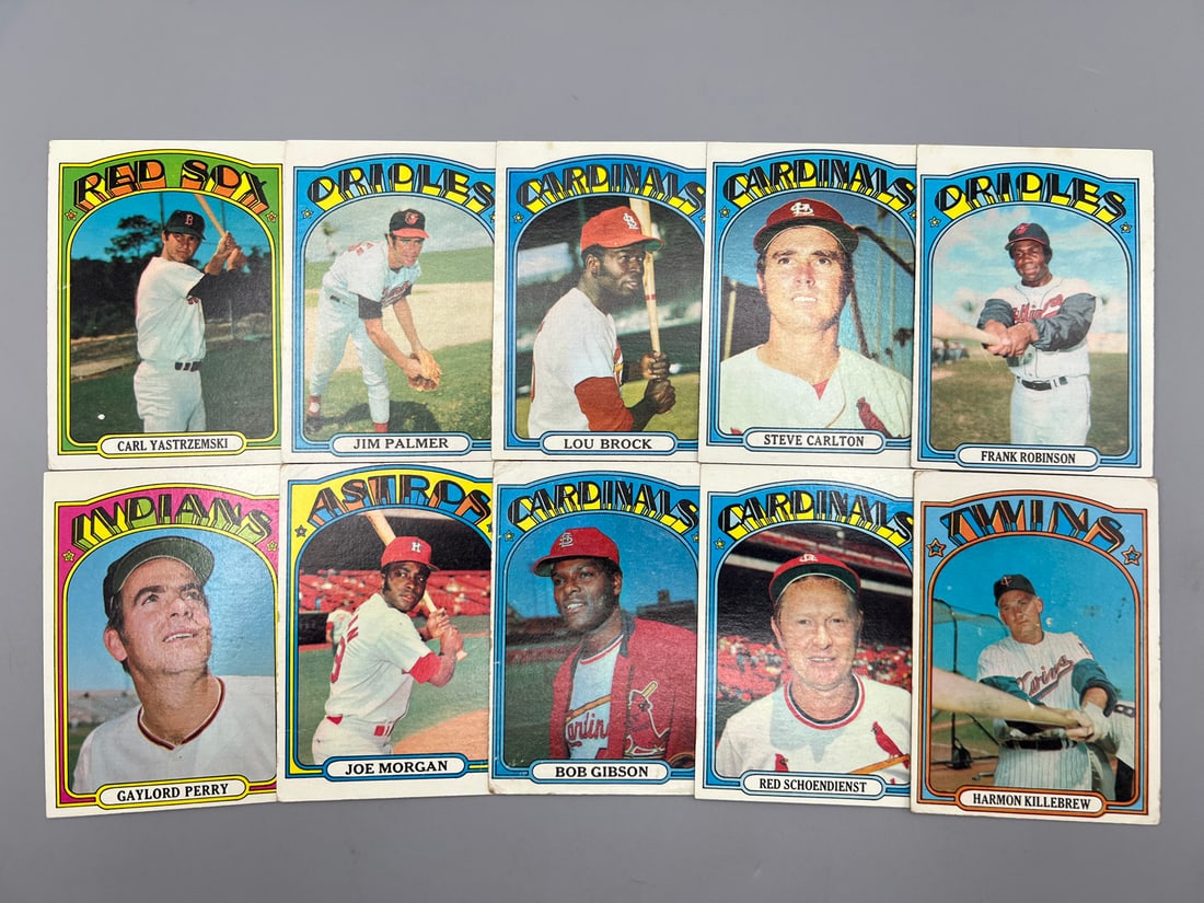 Lot Of (10) 1972 Topps HOF and Stars W/ Gibson, Morgan, Yaz, Brock, Palmer, Etc - Varying Conditions: Lot Of (10) 1972 Topps HOF and Stars W/ Gibson, Morgan, Yaz, Brock, Palmer, Etc - Varying Conditions