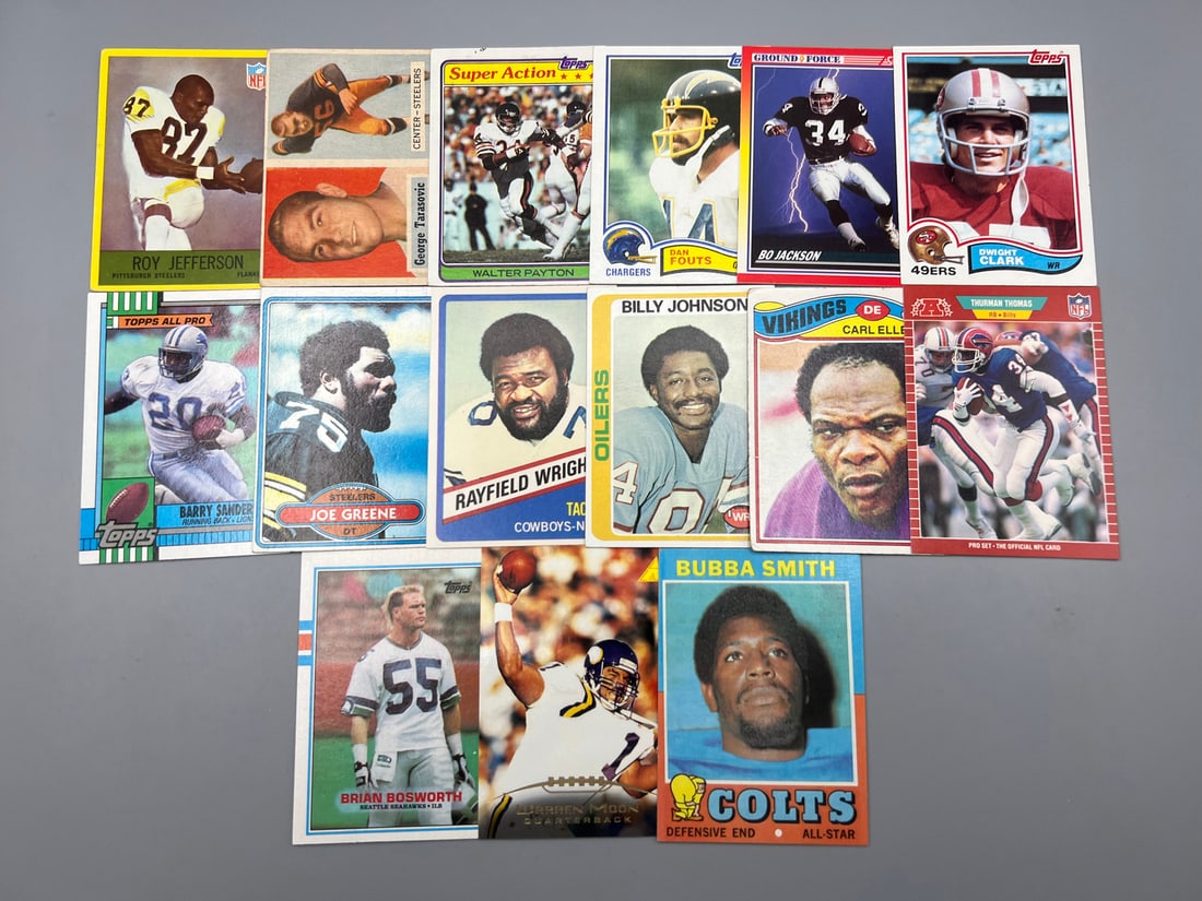 Lot of (15) Assorted Football Cards W/ Many Stars - Varying Conditions - Barry Sanders, Bo Jackson,: Lot of (15) Assorted Football Cards W/ Many Stars - Varying Conditions - Barry Sanders, Bo Jackson, Dan Fouts