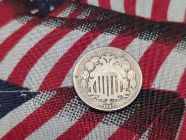 1867 Shield Nickel *AVERAGE CIRC*.