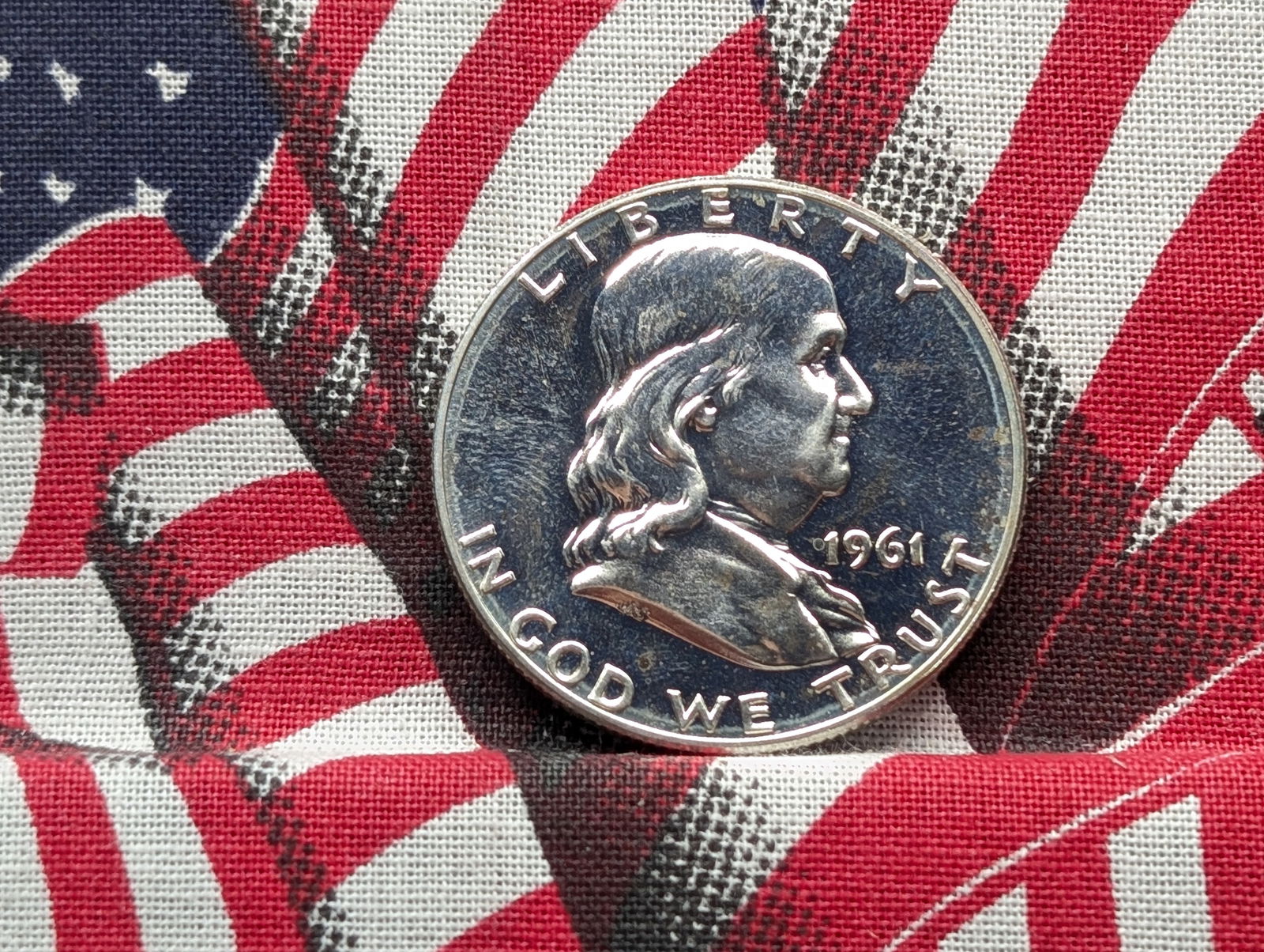 1961 PROOF Franklin Silver Half Dollar. (1 of 2)