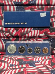 1966 Special Mint Set. Pristine coins with proof like surfaces. 40% silver Kennedy half.