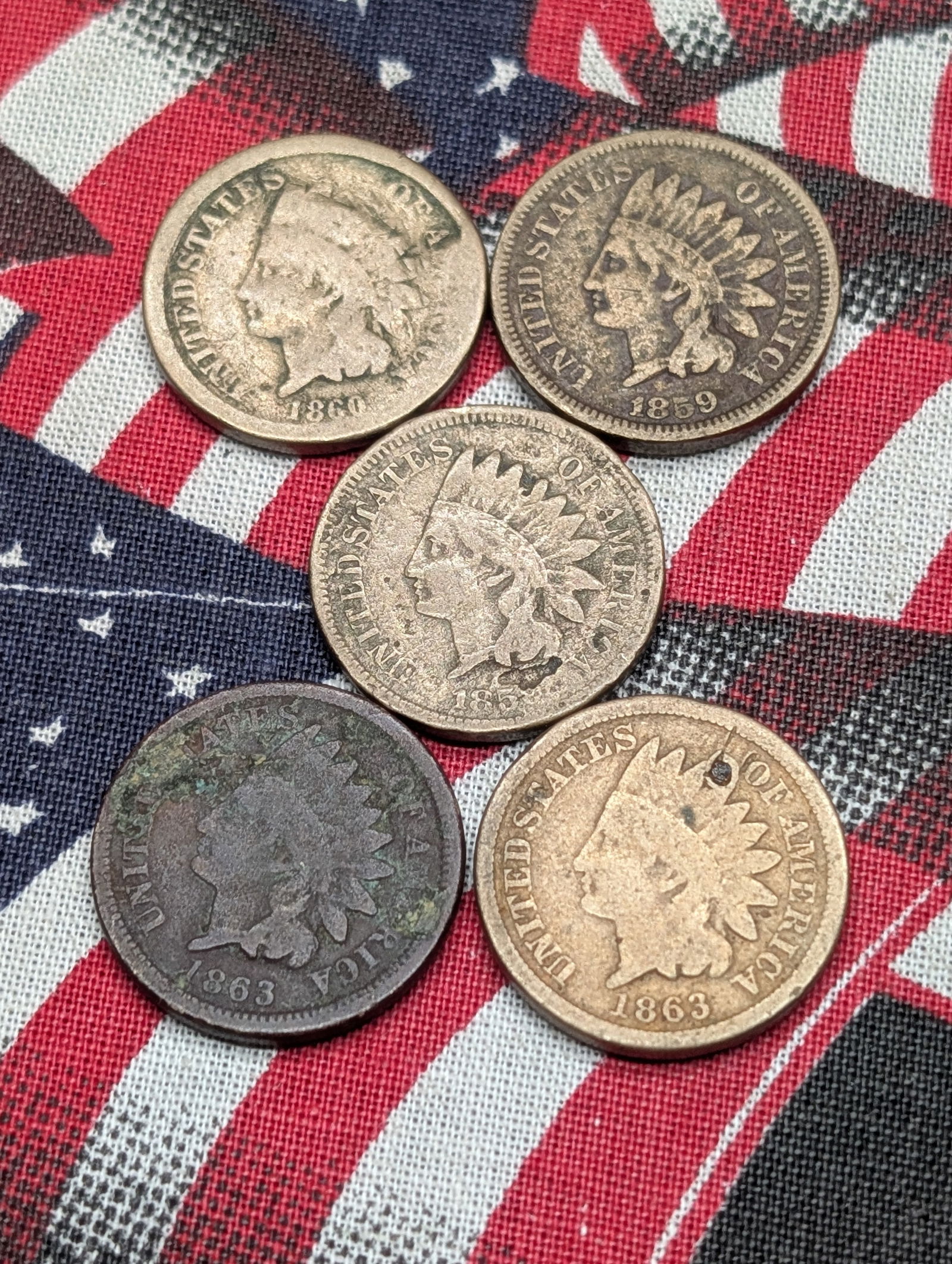 Lot of 5 Copper Nickel Indian Head Cents. (1 of 2)