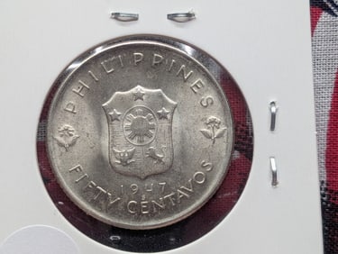 1947(S) Philippines Fifty Centavos, 75% Silver, 10 Grams.