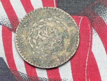 1959 Mexico One Peso, 10% Silver, 16 Grams.