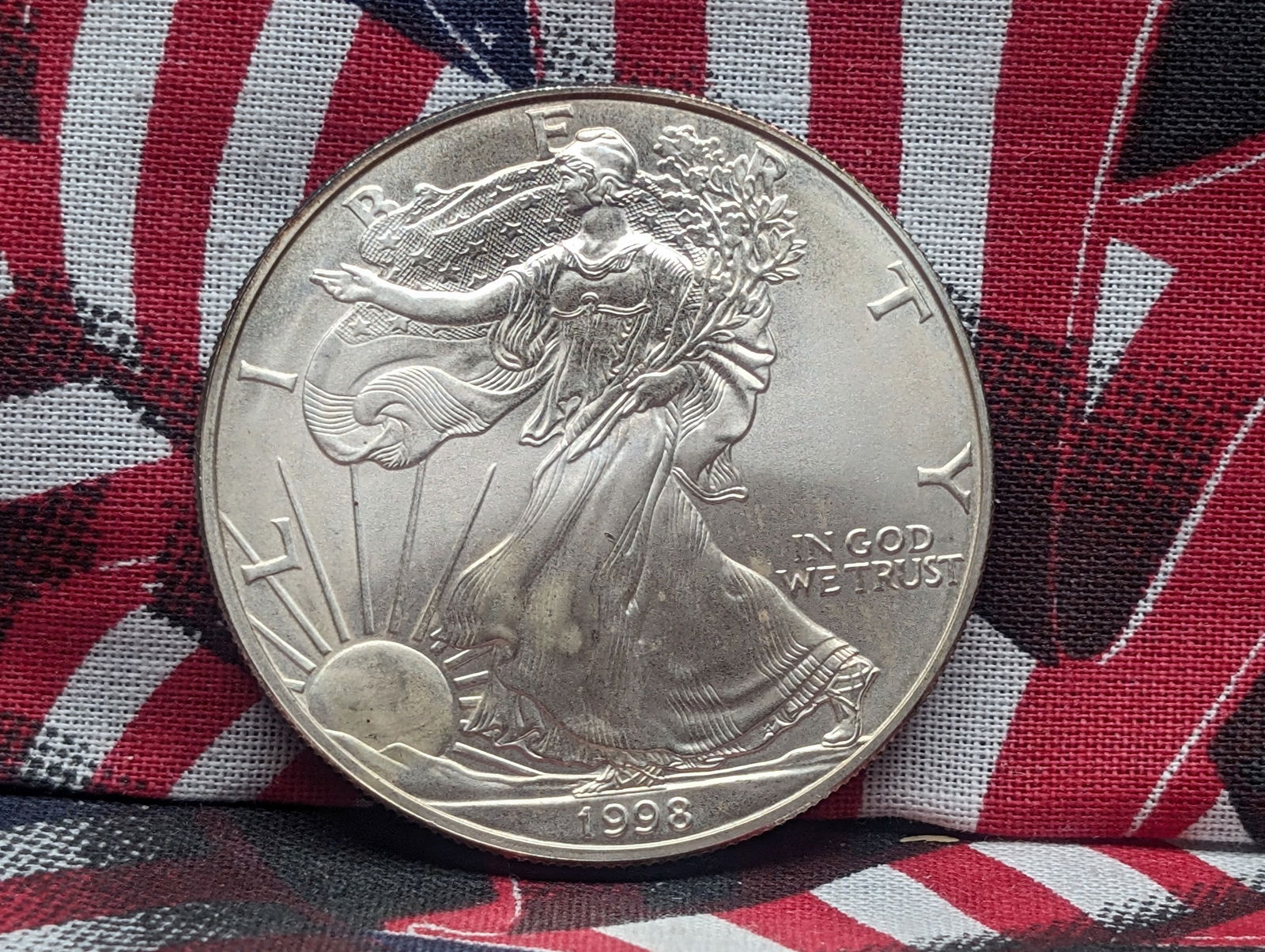 1998 United States American Silver Eagle, .999 Fine Silver One Troy Ounce. (1 of 2)