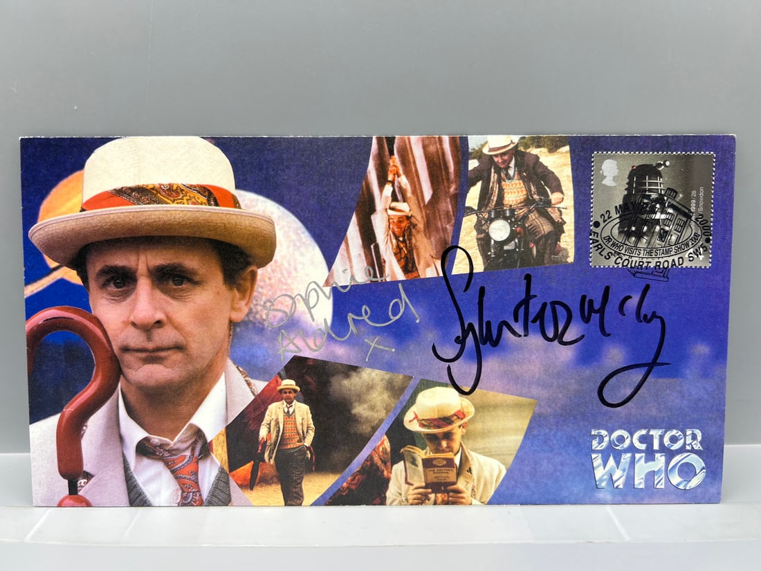 2000 Doctor Who 1st Day Cover Signed by Sylvester McCoy (The 7th Doctor) & Sophie Aldred (Ace): 2000 Doctor Who 1st Day Cover Signed by Sylvester McCoy (The 7th Doctor) & Sophie Aldred (Ace)