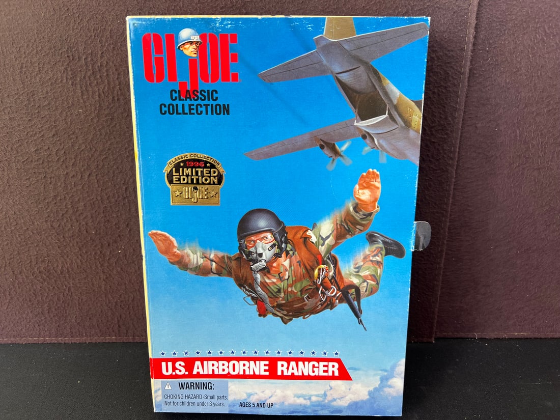 1996 Hasbro Kenner GI Joe Classic Collection US Airborne Ranger Limited Edition Figure In Box: 1996 Hasbro Kenner GI Joe Classic Collection US Airborne Ranger Limited Edition Figure In Box