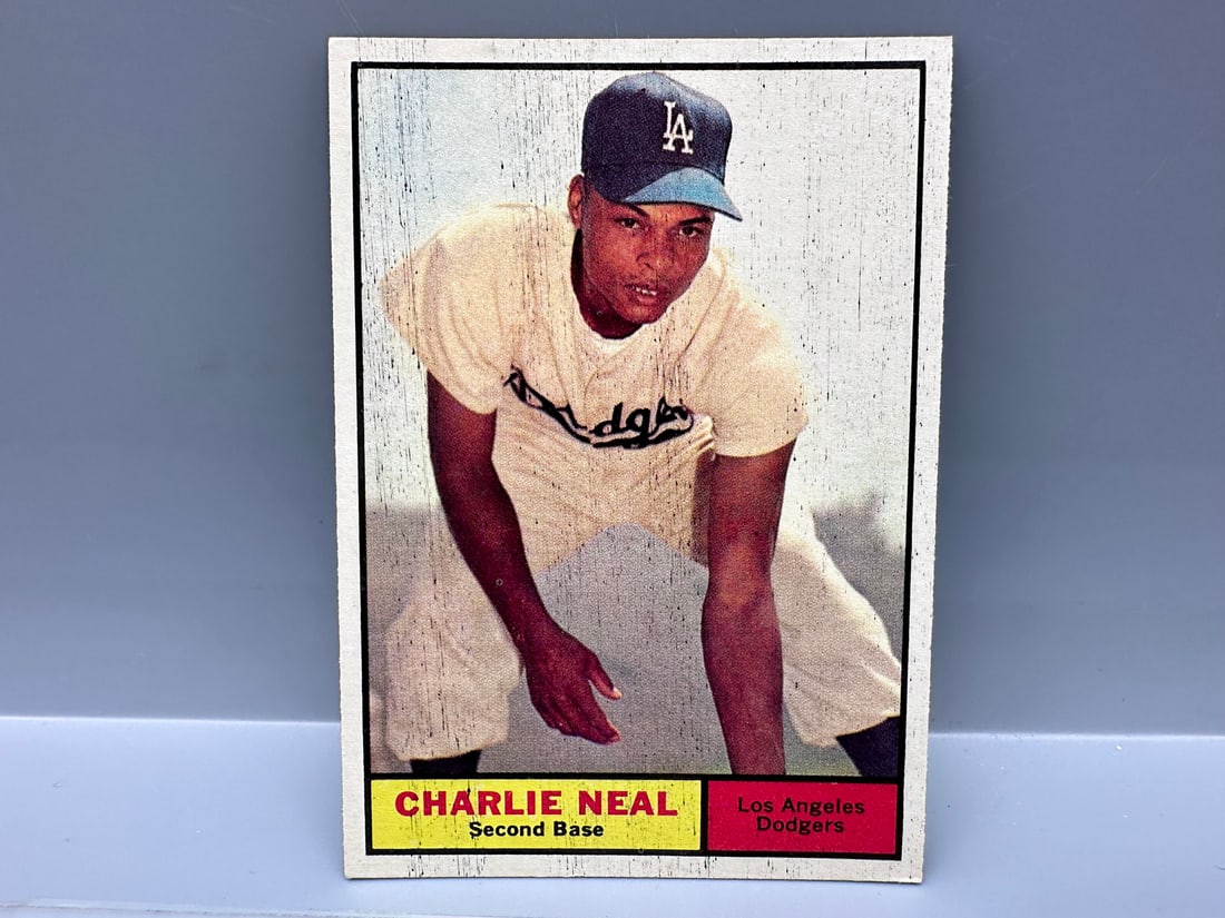 1961 Topps Charlie Neal #423 Short Print - Manufacturer machine marks on surface (1 of 2)