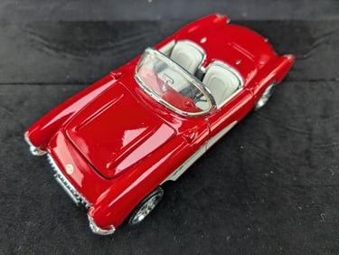 1957 Corvette Red/ White
