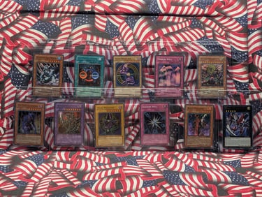 11 - YU-GI-OH Trading Cards MINT