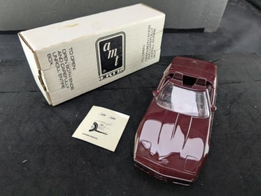 Ertl AMT 40th Anniversary 1993 Corvette Convertible Ruby Red