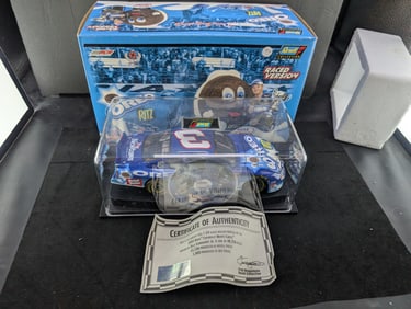 Revell 2002 Oreo Chevrolet Monte Carlo Race Version Dale Earnhardt Jr., Die Cast 1/24 Scale Stock