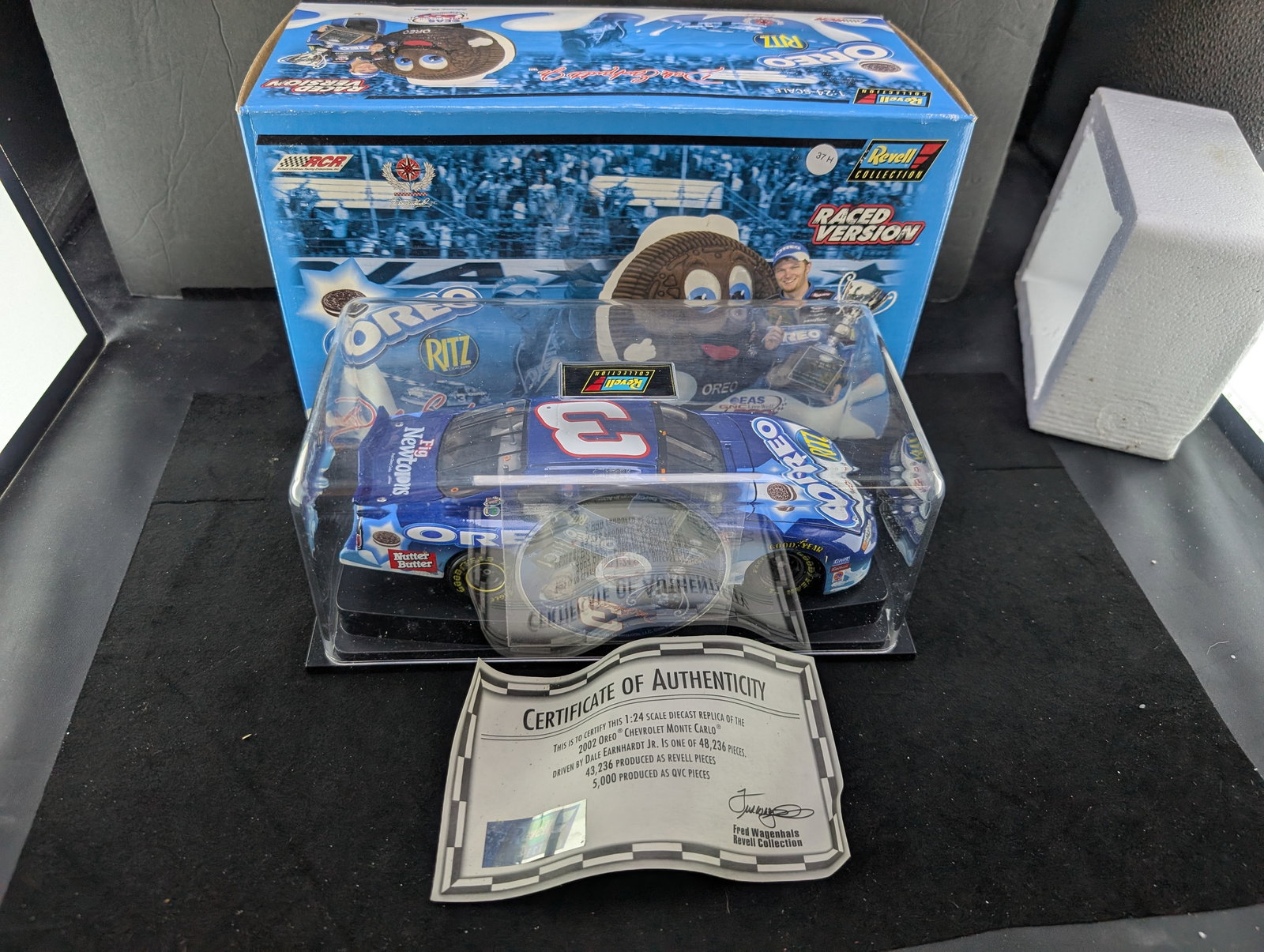 Revell 2002 Oreo Chevrolet Monte Carlo Race Version Dale Earnhardt Jr., Die Cast 1/24 Scale Stock (1 of 8)