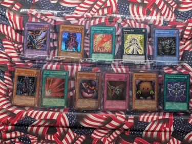 11-YU-GI-OH Trading Cards MINT