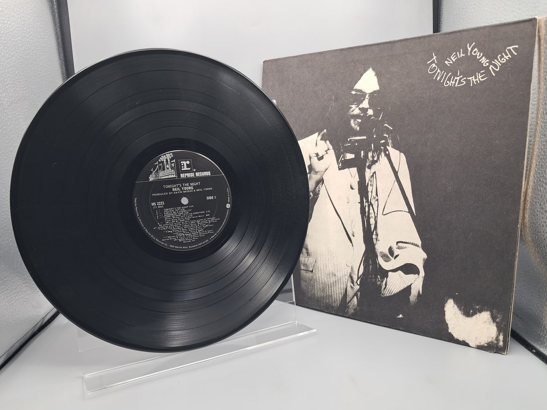 1975 Neil Young Tonight's The Night Vinyl Album - MS 2221 (1 of 10)