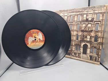 1975 Led Zeppelin Physical Graffiti Vinyl Album - SS 2-200