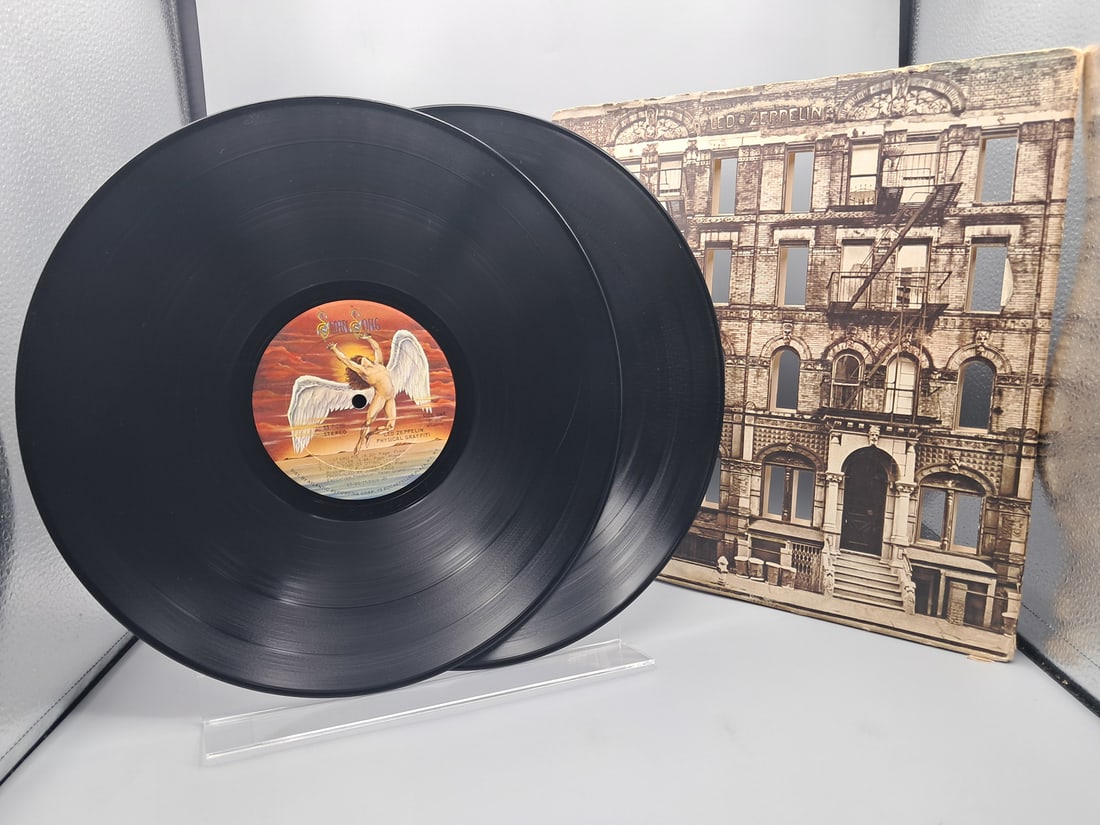 1975 Led Zeppelin Physical Graffiti Vinyl Album - SS 2-200 (1 of 16)