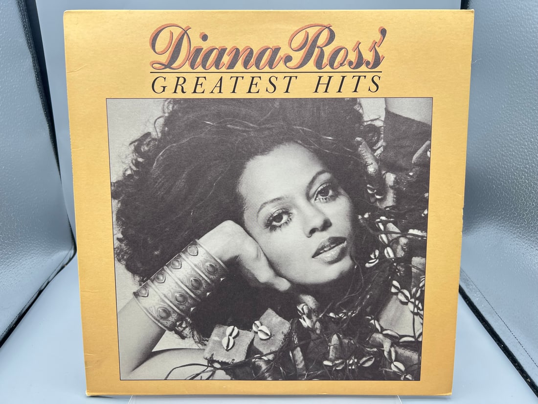1976 Diana Ross Greatest Hits Vinyl Album - M6-869 S1: 1976 Diana Ross Greatest Hits Vinyl Album - M6-869 S1 - Records are untested by auction house for play quality. All items are sold as is.