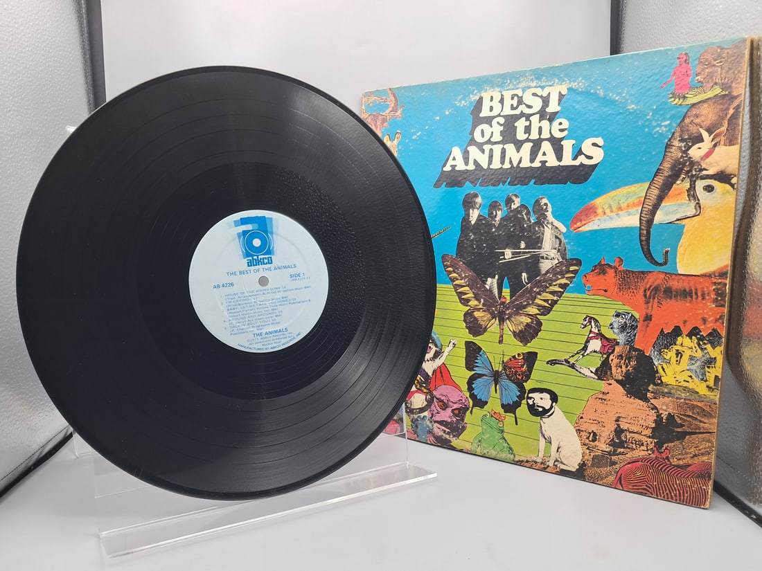 1973 The Animals The Best of The Animals Vinyl Album - AB 4226: 1973 The Animals The Best of The Animals Vinyl Album - AB 4226 - Records have not been tested by the auction house for play quality. All items are sold as is.