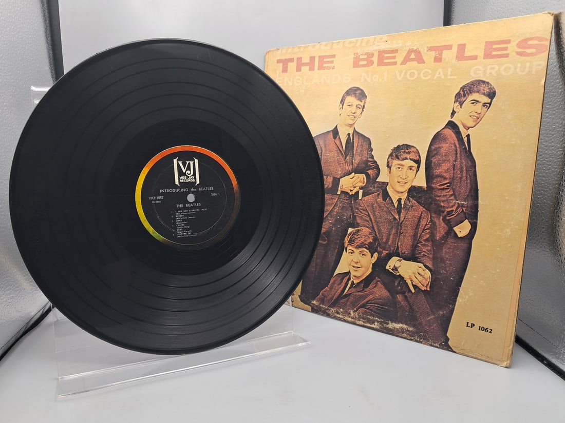 Unknown Release Date The Beatles Introducing The Beatles Unofficial Release Vinyl Album - VJLP-1062: Unknown Release Date The Beatles Introducing The Beatles Unofficial Release Vinyl Album - VJLP-1062 - Records have not been tested by the auction house for play quality. All items are sold as is.