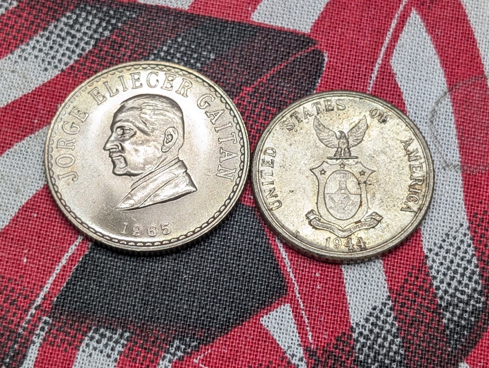 1965 Colombia 20 Centavos & 1944-D Philippines 20 Centavos, 75% Silver 4 Grams (1 of 2)