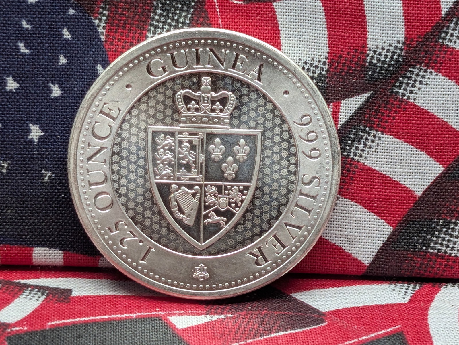 1.25 Oz. .999 SILVER 2022 East India Company Guinea 1.25 Pounds St. Helena Rose Shield Coin: 1.25 Oz. .999 SILVER 2022 East India Company Guinea 1.25 Pounds St. Helena Rose Shield Coin