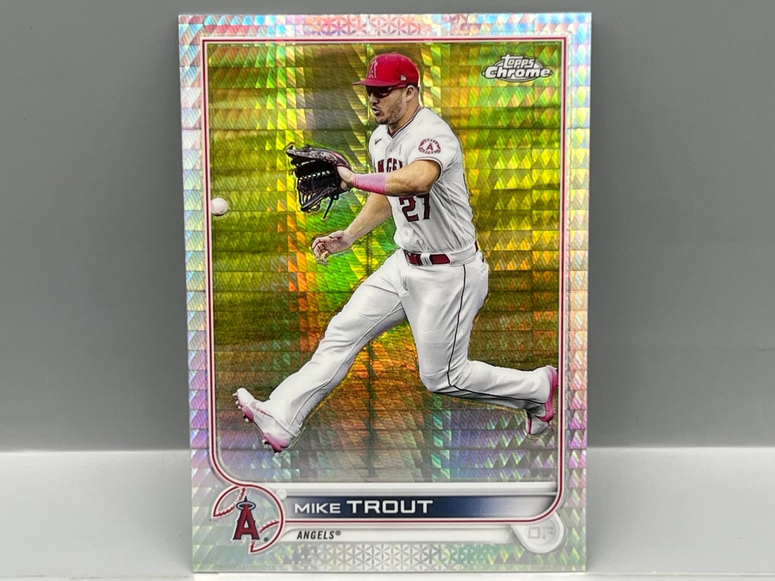2022 Topps Chrome Mike Trout Prism Refractor #200 (1 of 2)