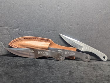 Set of 3 Cutlery Throwing Knives in leather sheath