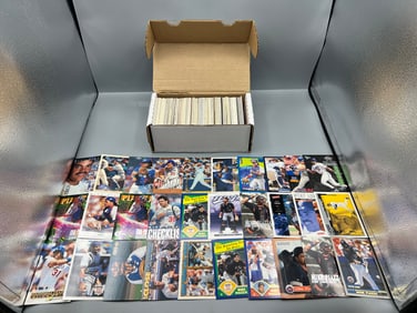 Lot of (400+) Mike Piazza Baseball Cards