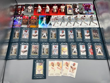 Lot of (45+) Ryan Howard Baseball Cards W/ 10 Relic Cards & Serial Numbered Cards