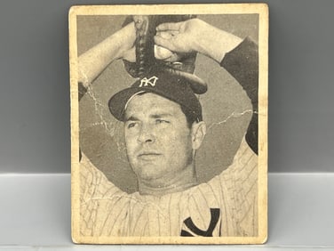 1948 Bowman Joe Page RC #29 - Yankees - Creases
