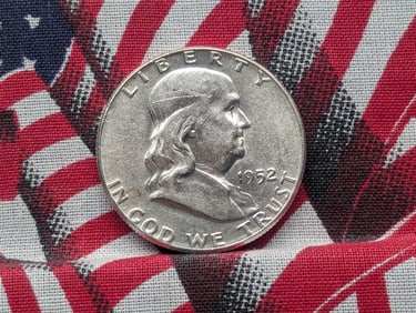 *AU/UNC* 1952 Franklin Silver Half Dollar