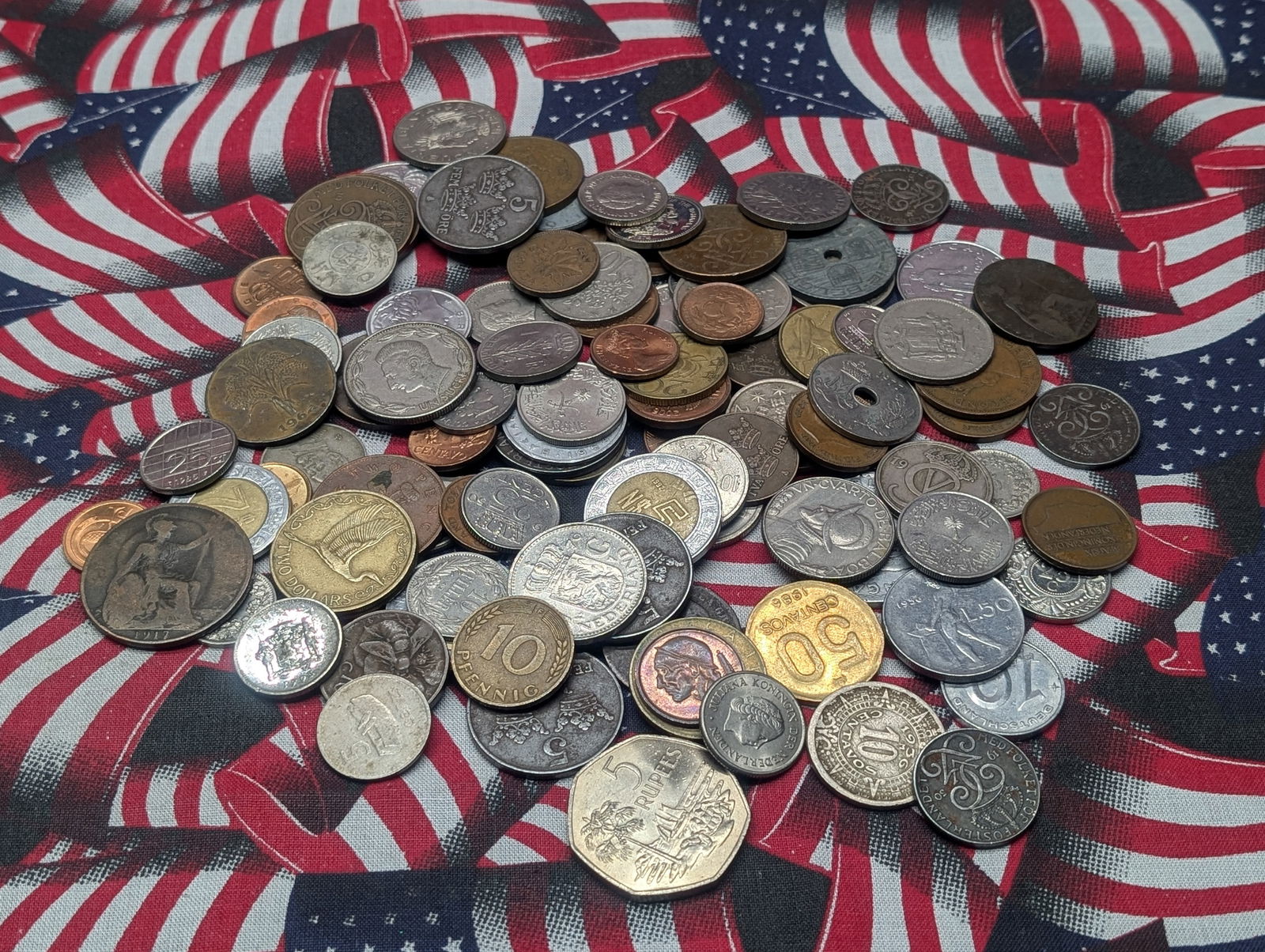 Bag of 1.0 Lbs. of Various Vintage & Modern World Coins (1 of 5)