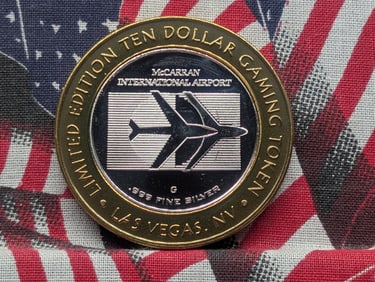Limited Edition .999 FINE SILVER (Center) McCarran Airport Casino $10 Gaming Token in Capsule