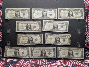 (10) 1935-D Series $1.00 Silver Certificates