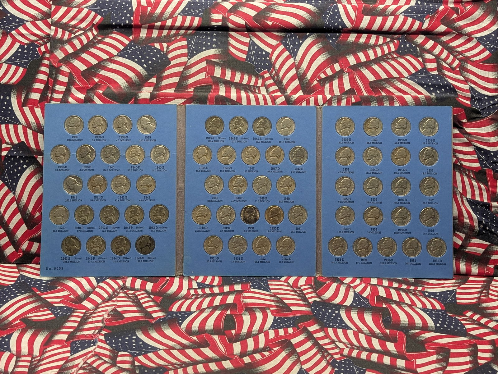 Complete Jefferson Nickel Book, 1938-1961, Includes 11 War Nickels all 35% Silver: Complete Jefferson Nickel Book, 1938-1961, Includes 11 War Nickels all 35% Silver