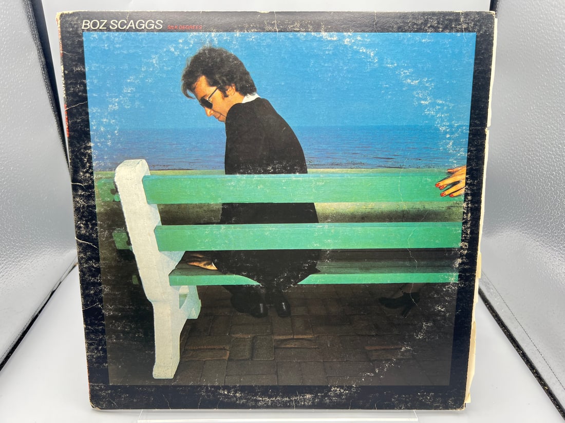 1976 Boz Scaggs Silk Degrees Vinyl Album - PC 33920: 1976 Boz Scaggs Silk Degrees Vinyl Album - PC 33920 - Records are untested by auction house for play quality. All items are sold as is.
